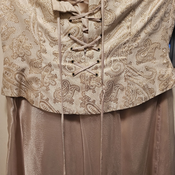 Formal gown, gold, strapless, Michaelangelo, size 4 - Picture 2 of 5